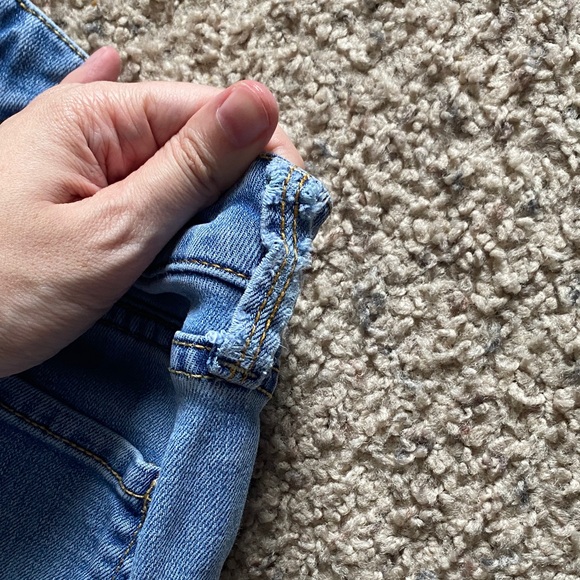 Women’s Arizona Jean Company Boot Cut Short Blue Jeans (Juniors) - Picture 13 of 16